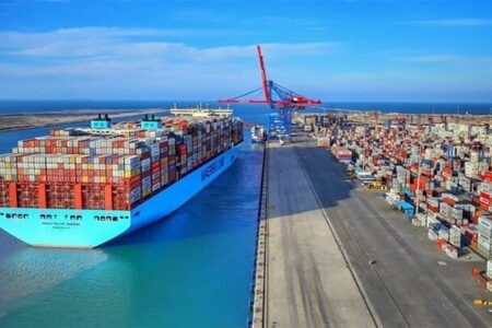 تبدیل بندر نگین به قطب توسعه دریا محور کشور