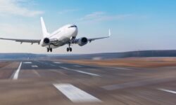 افزایش تعداد ناوگان هوایی کشور به ۱۵ فروند تا سال آینده/ بازگشت سه فروند هواپیما به چرخه پروازی تا پایان سال