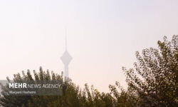 هوای تهران آلوده است