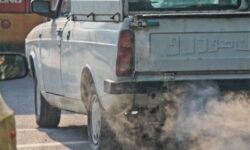 نیمی از آلودگی هوای تهران ناشی از فرسودگی وسایل نقلیه است