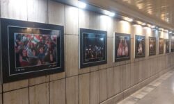 نگارخانه «زانو زنندگان در مقابل ایران» در تهران به نمایش درآمد