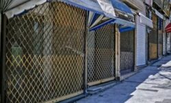 احیای مغازه‌های متروکه و قدیمی در خیابان فردوسی تهران