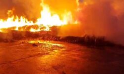 جزئیات حریق گسترده انبار بزرگ لباس در ورامین