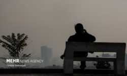 وضعیت هوای تهران همچنان قرمز؛ ذرات معلق دست از سر پایتخت بر نمی‌دارد