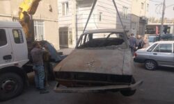 خودروهای فرسوده و رهاشده از معابر منطقه ۱۴ تهران جمع‌آوری می‌شوند
