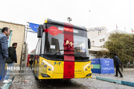 ورود ۳۵ دستگاه اتوبوس دوکابین به کشور