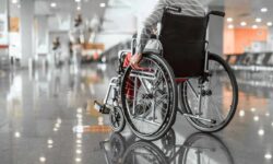 خرید بلیت هواپیما برای مسافران نیازمند صندلی چرخ دار، آسانتر میشود