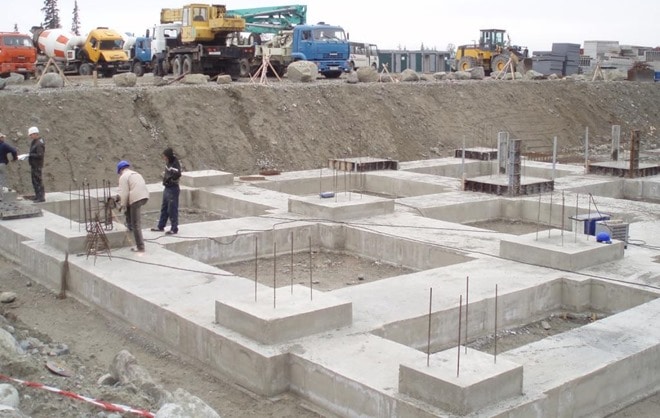 نمونههای مختلف فونداسیون در ساختمانهای تجاری و مسکونی